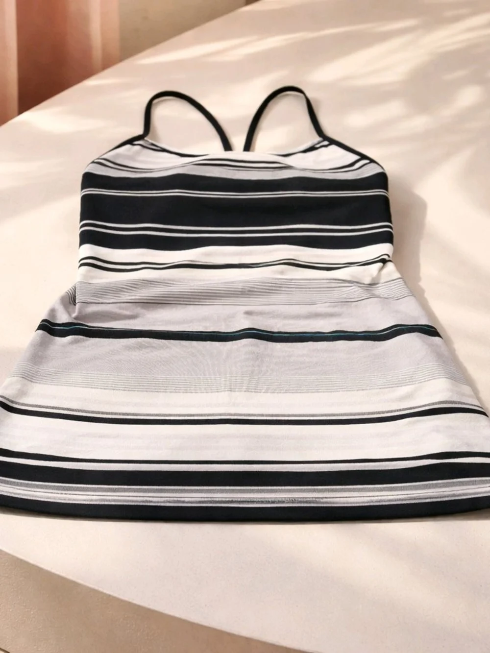 Lululemon Power Y Tank Racerback Luon Lycra Shelf Bra Spaghetti Straps Striped
